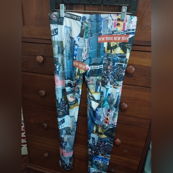 NY leggings - Picture 4 of 4